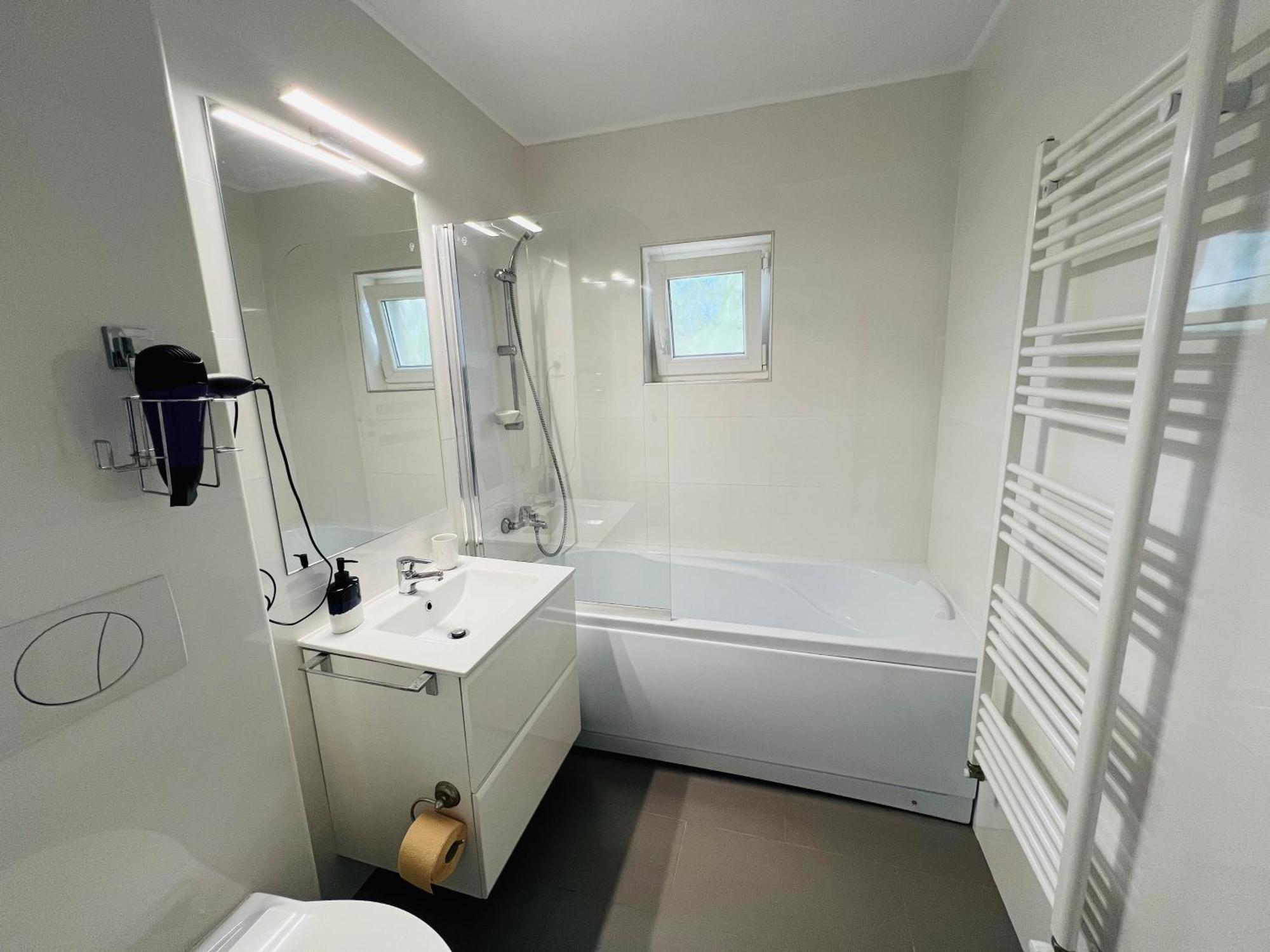 The White Pearl Apartment Oradea Ngoại thất bức ảnh